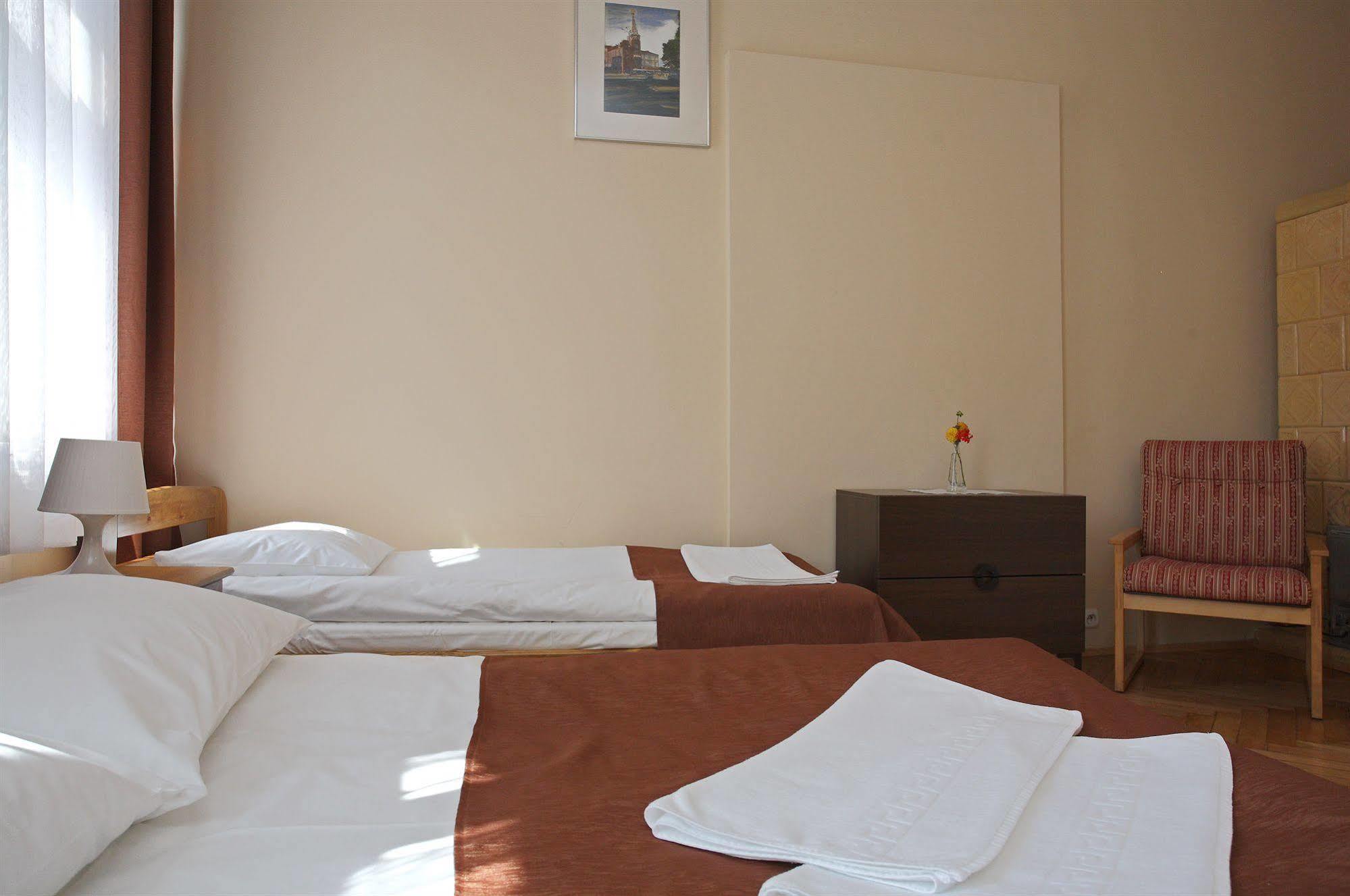 Enigma Hostel Krakow Bagian luar foto