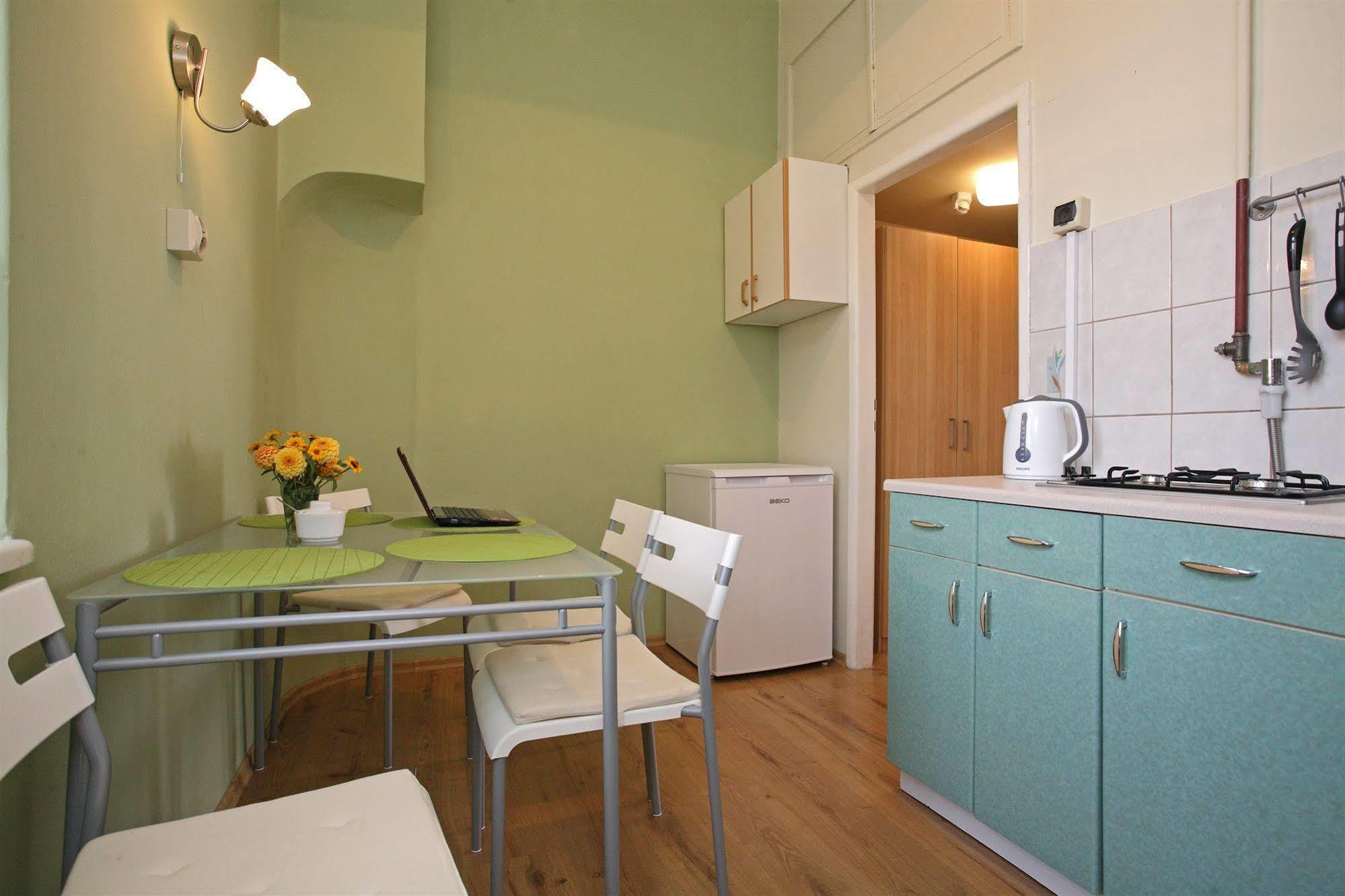 Enigma Hostel Krakow Bagian luar foto